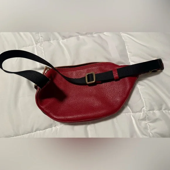 NWOT! Coach Red Leather Belt Bag - Picture 2 of 10